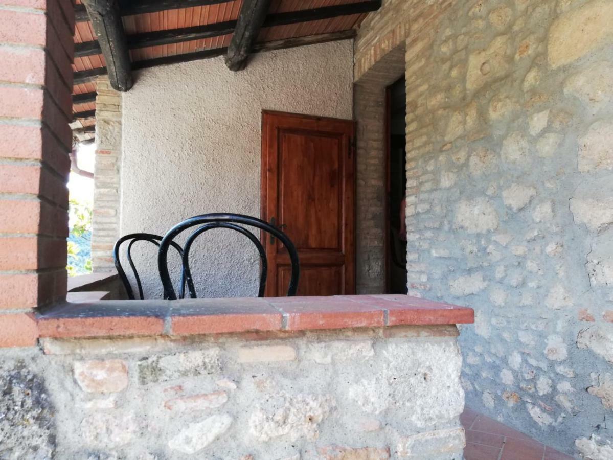 Il Fienile Nella Roccia Guest House Casole d'Elsa Exterior photo